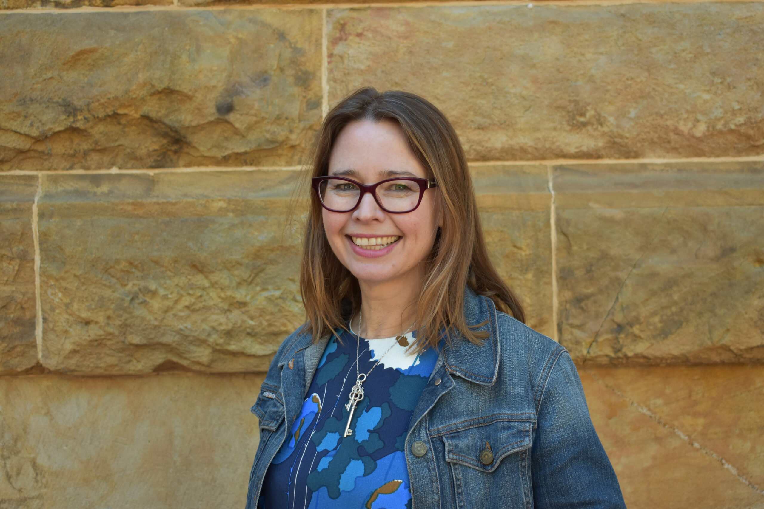 Dr. Narelle Hutchesson